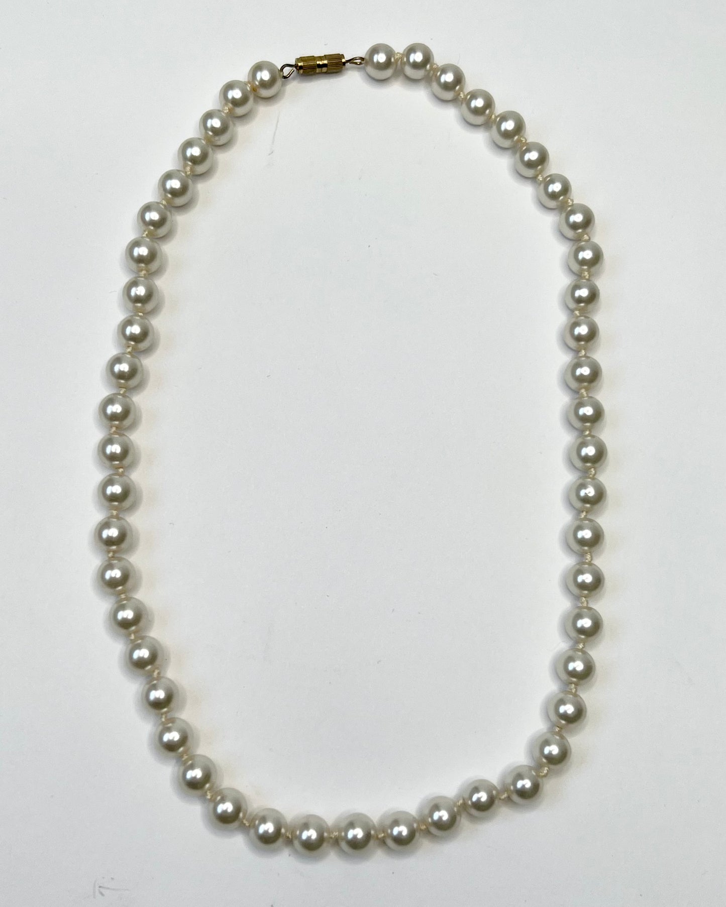 60's Faux Pearl Necklace