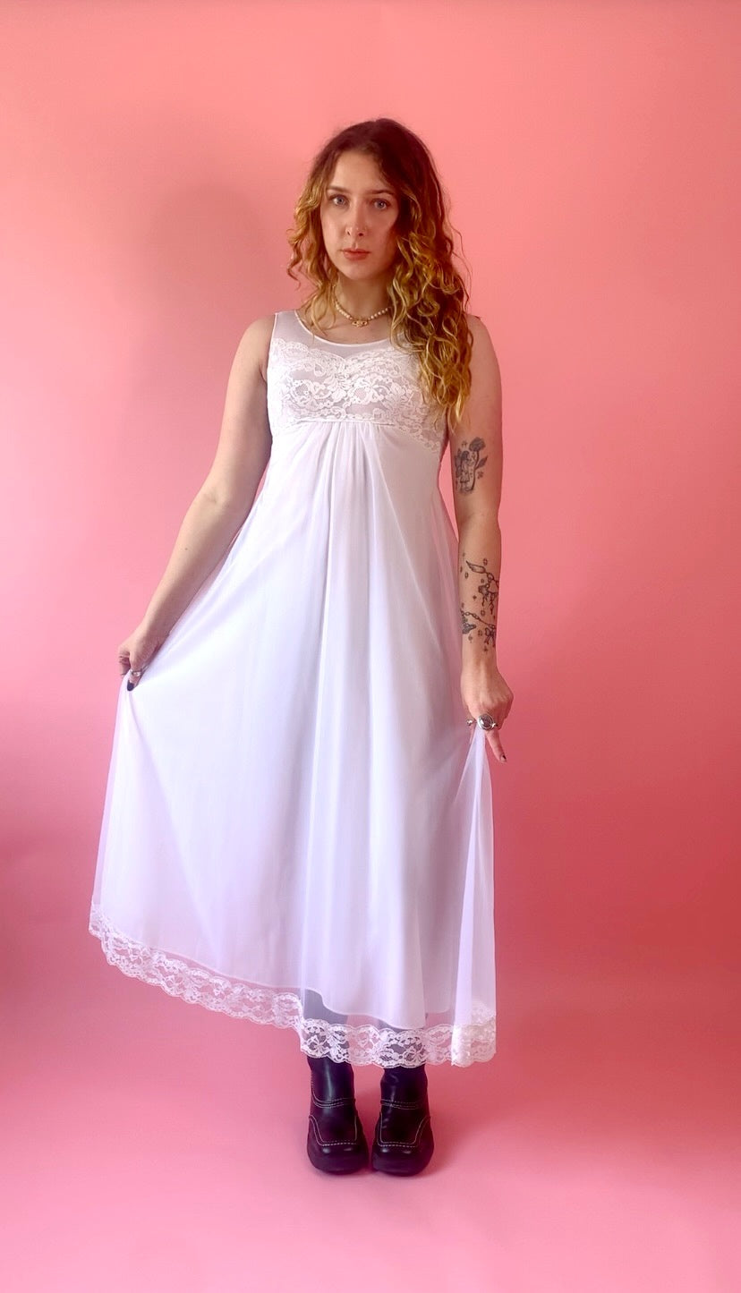 60's White Lace Nightie w/ Pearl Details
